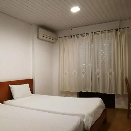 Alianca Local ゲストハウス 3*